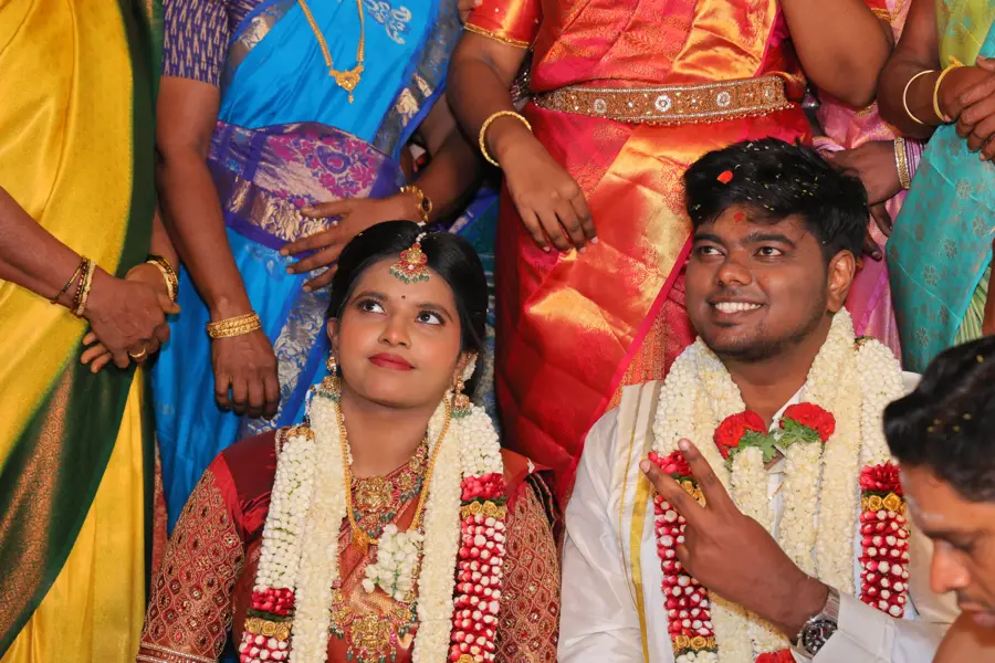 Dhare Muhurtham: Sacred Varamala — 📍 Heritage Hall · Sacred Blessings & Petals